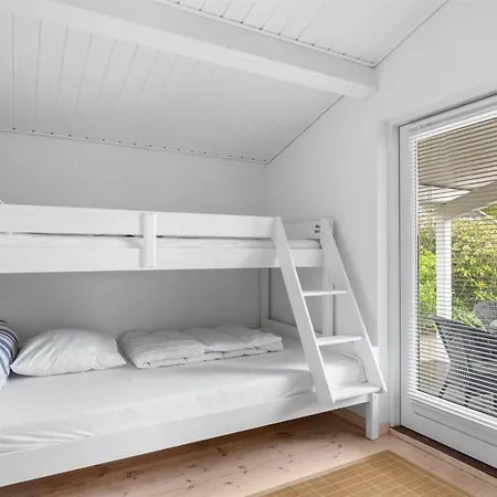 Vakantiehuis Dimo - 20m From The Sea By Interhome *