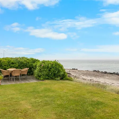 Dimo - 20m From The Sea By Interhome Vakantiehuis