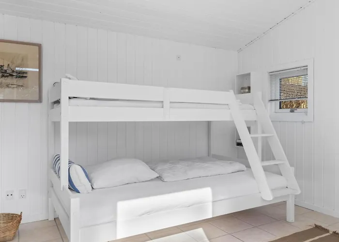 Dimo - 20m From The Sea By Interhome *